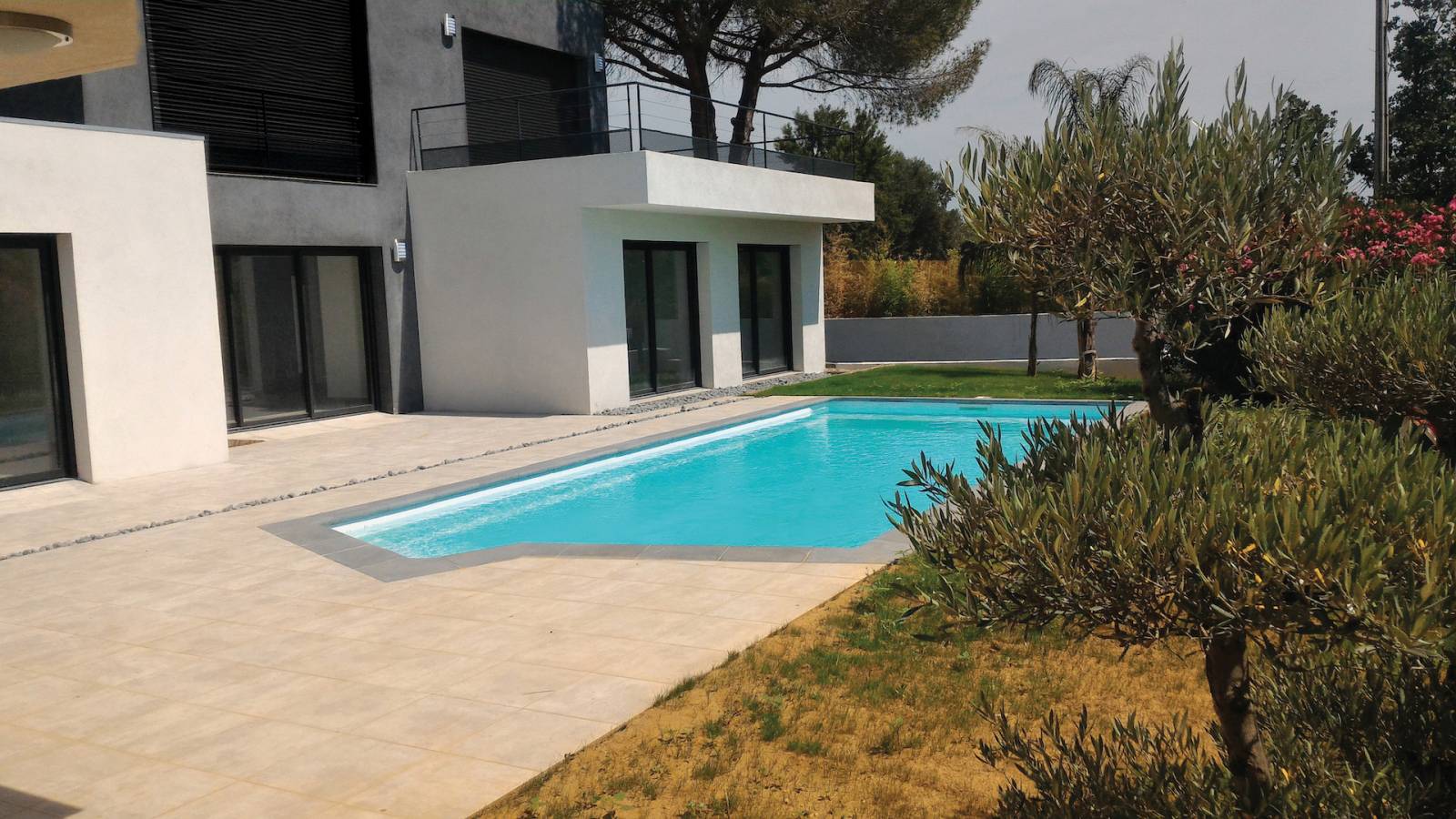 Piscine California 1 à Manosque