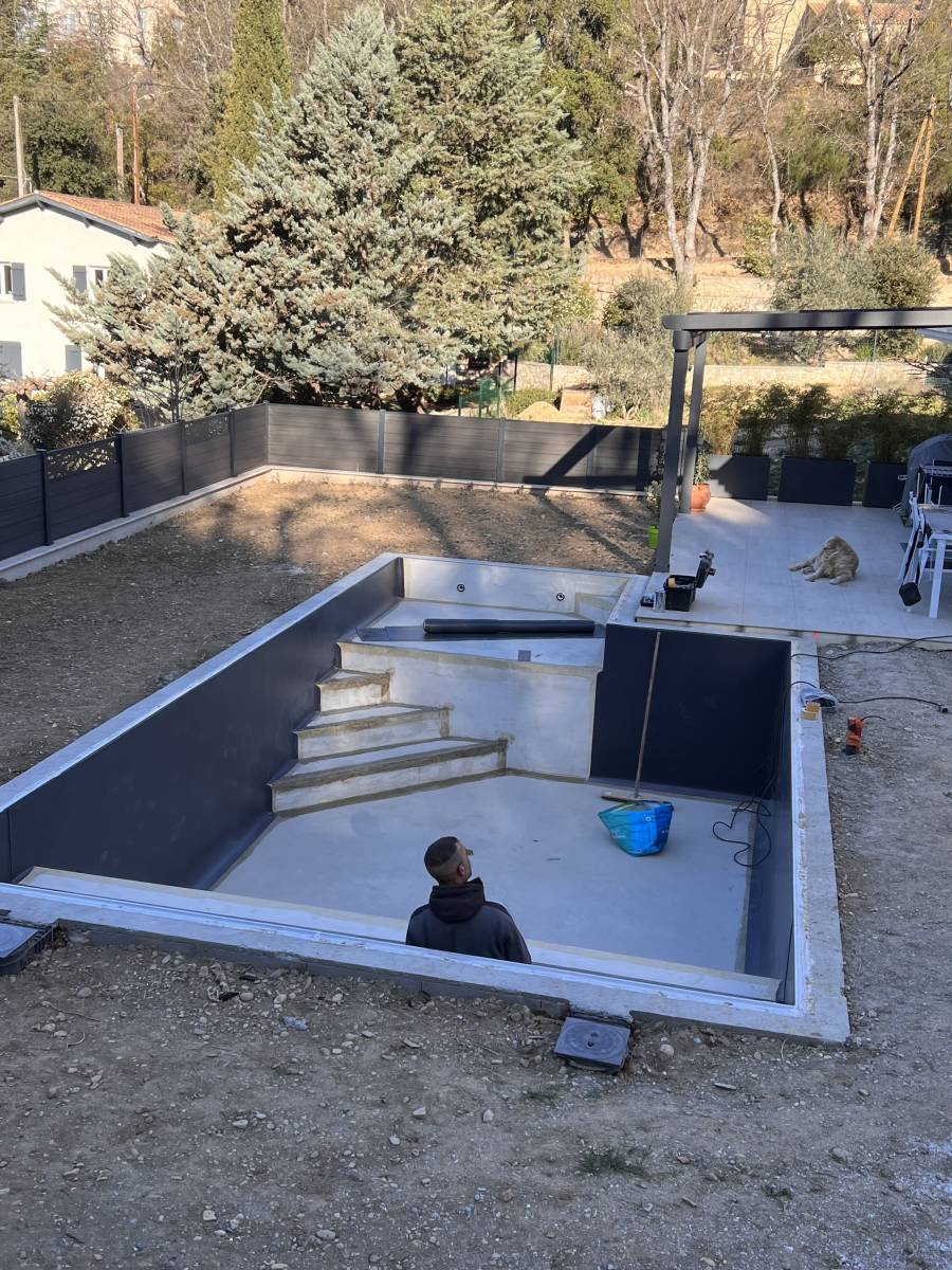 Piscine en construction