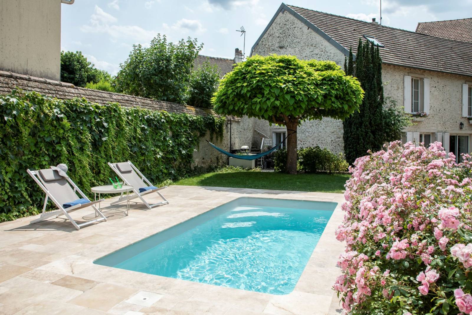 Pose d’une piscine coque de moins de 10m² sans permis à Digne-les-Bains