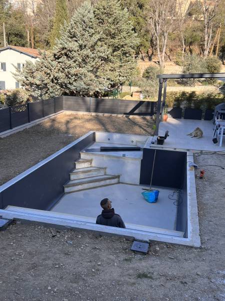 Piscine en construction