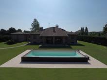 Piscine Laghetto Divina semi-enterrée à Greoux les Bains