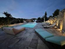 PISCINE ARIZONA avec plage travertin grise à  manosque