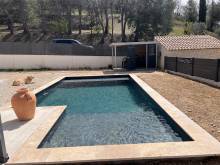 Piscine béton à Gréoux-les-Bains