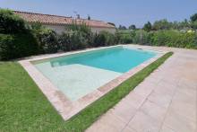 Installation d'une piscine coque IBIZA par un professionnel à Manosque